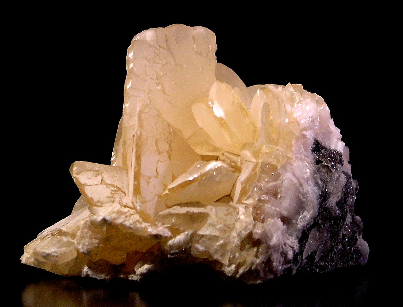 Calcite Dolomite Marcil Quarry Quebec -009