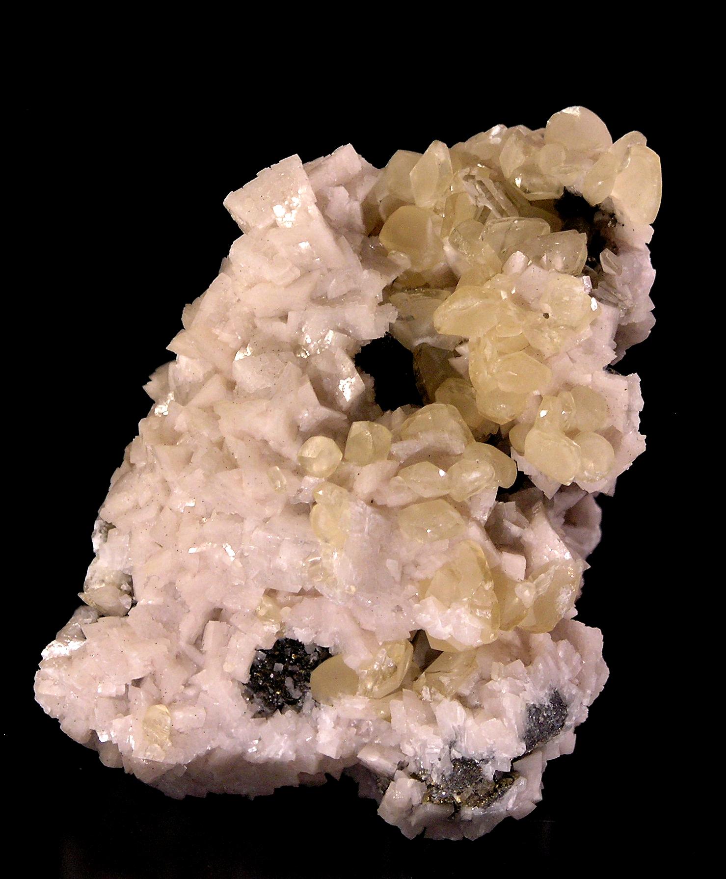 Calcite Dolomite Marcil Quarry, Quebec -007